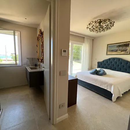 Villa 5e Charme-sea And Ortigia View-whirlpool Roof Terrace