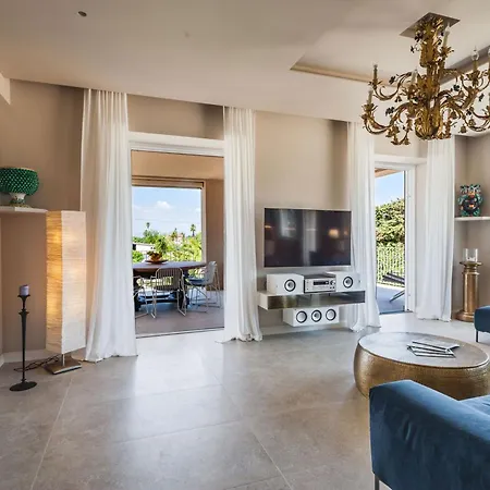 Villa 5e Charme-sea And Ortigia View-whirlpool Roof Terrace *